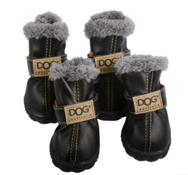 Stylische Hundeschneestiefel Im Lederdesign Für Kalte Tage