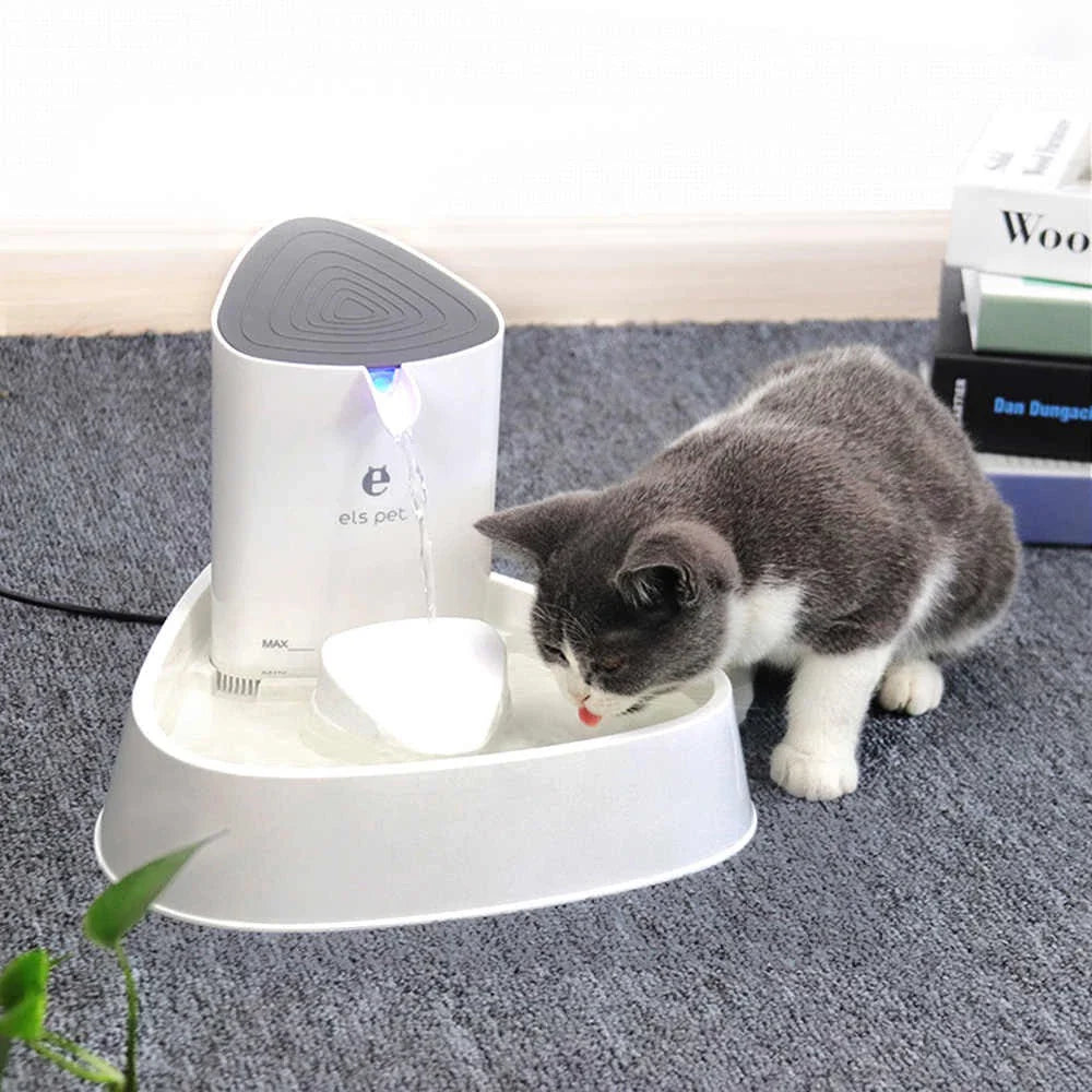 Trinkbrunnen für Haustiere – Automatischer Wasserbrunnen für Hunde und Katzen