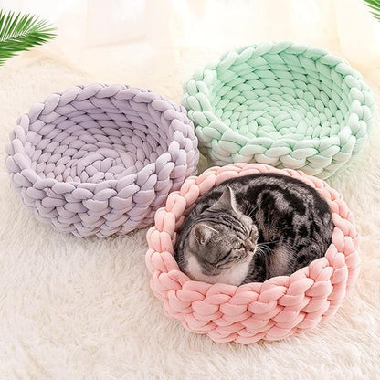 Geflochtenes Katzenbettchen