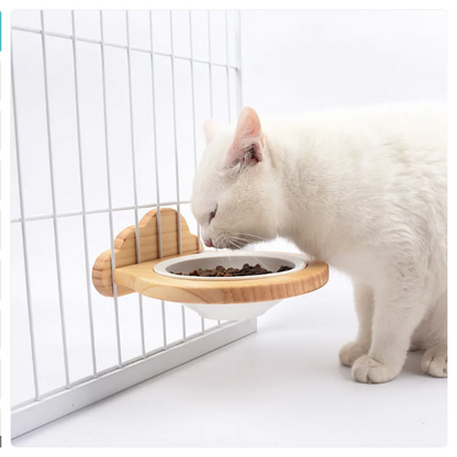 Hängender Futternapf für Katzen – Wandhalterung mit Holzrahmen Im Wolken Design