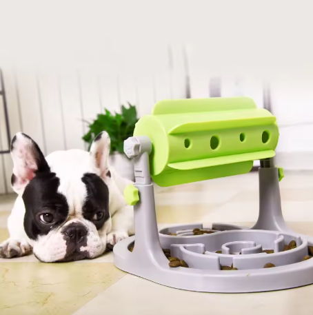 Interaktiver Futterspender für Hunde mit Rotationsfunktion und Anti-Schling-Napf