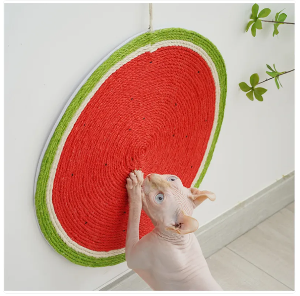 Katzen Kratzmatte In Fruchtform – Wassermelon und Karotten Design